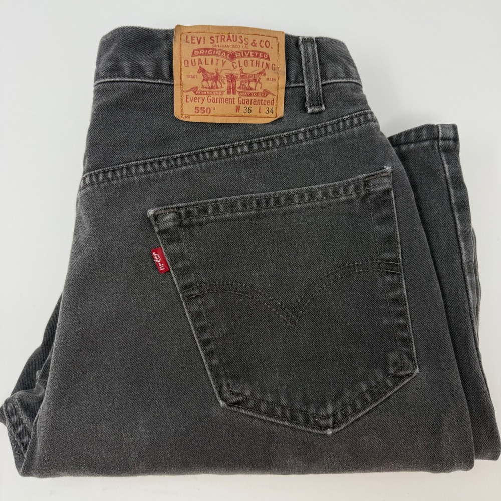 Vintage Levis 550 Relaxed Fit Jeans Faded Black 36x34 Fits 36x31 Made Canada 90s